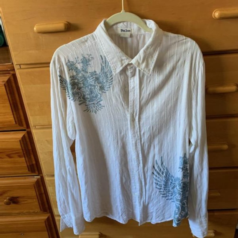 Pop Icon  button down white with blue embroidered design